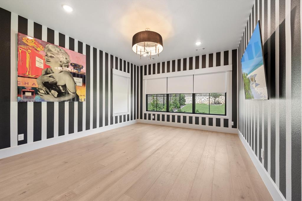 Montrachet - Residential