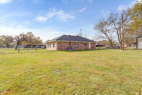 A home in Leonard