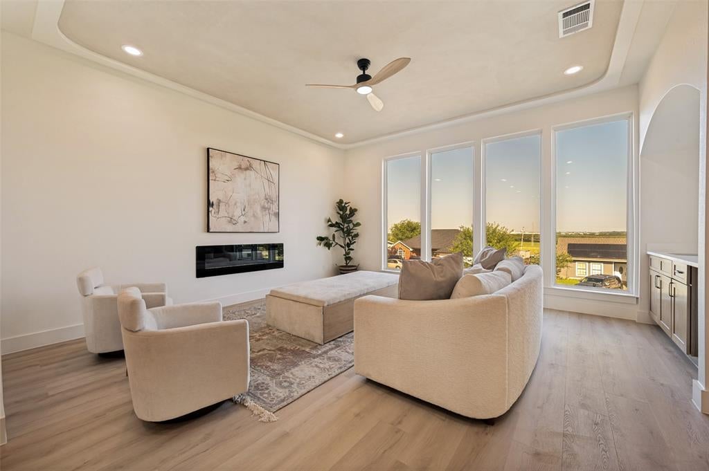 910 Gallant Fox Drive