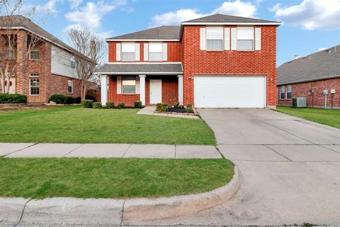 Photo of 16264 Red River Lane, Fort Worth, TX 76247 (MLS # 21178805)