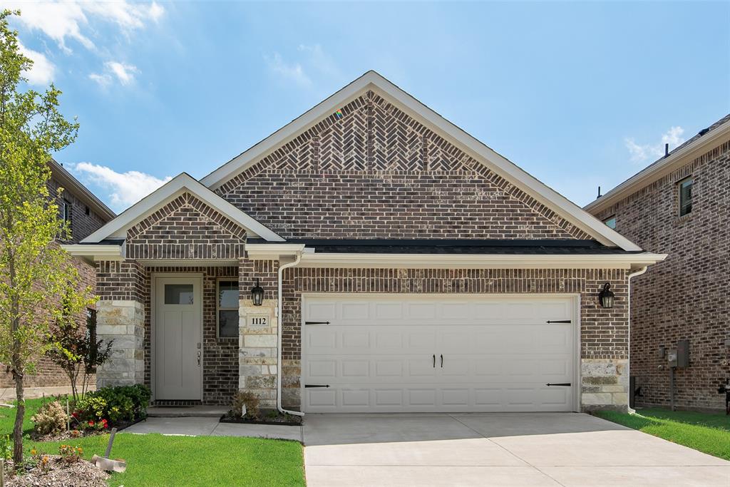 1112 Redcoat Drive