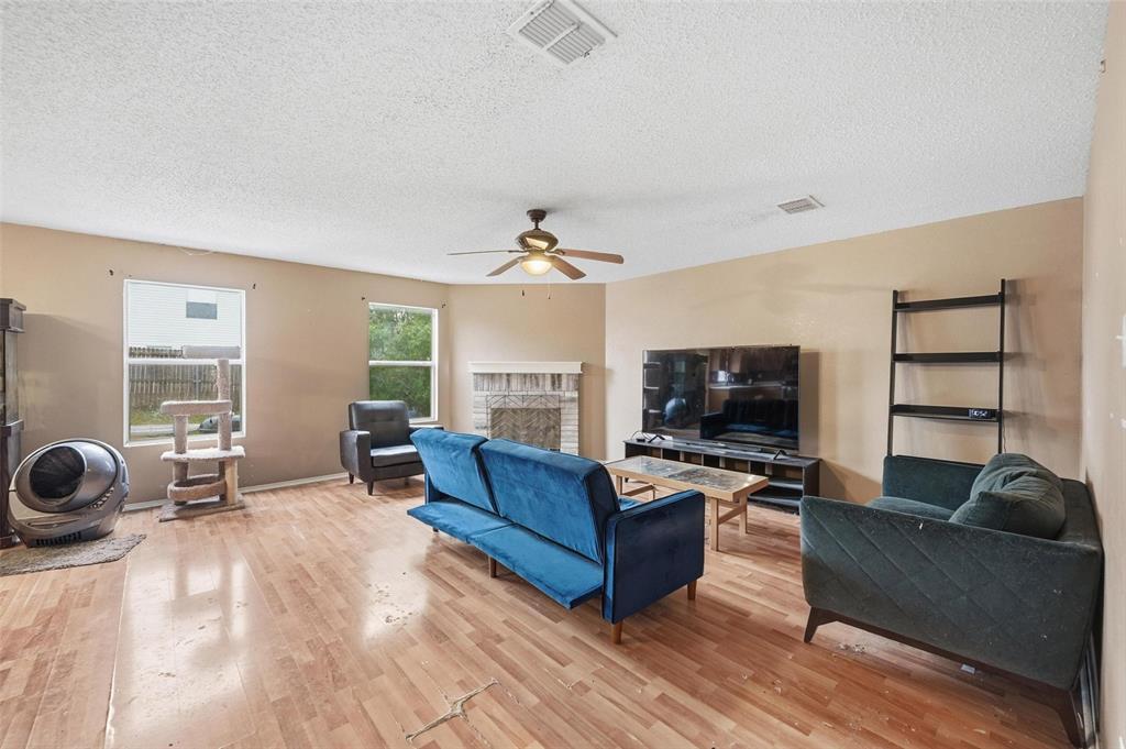 2333 Avalon Creek Way