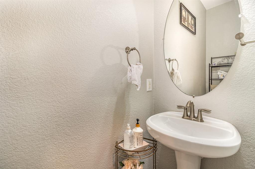 Cross Oak Ranch Ph 2 Tr - Residential Lease