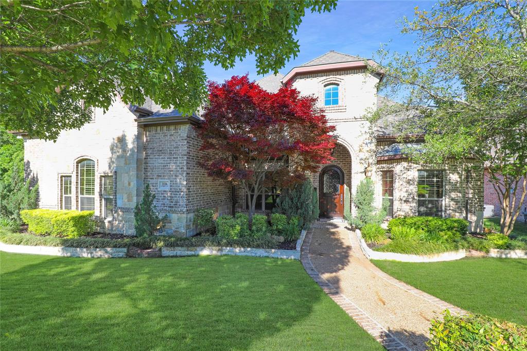 2128 Surrey Lane