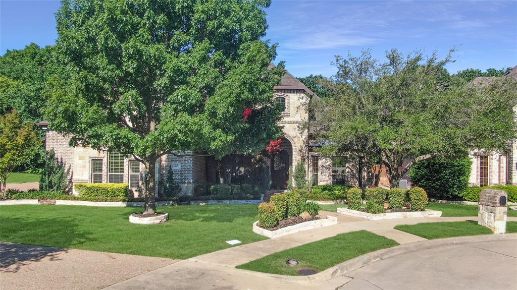 2128 Surrey Lane