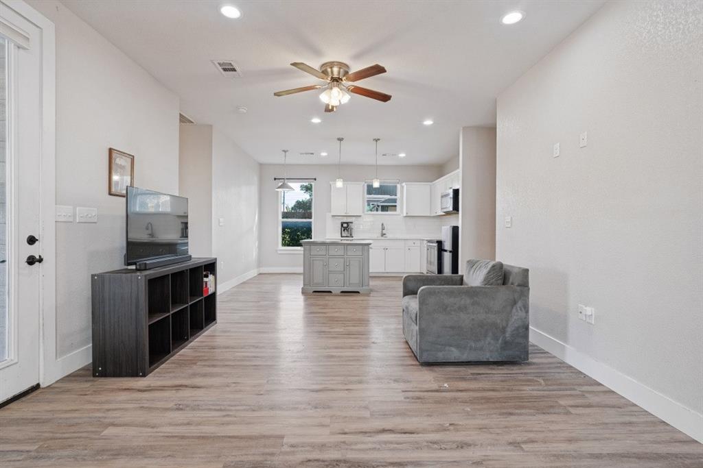 510 W Ball Street