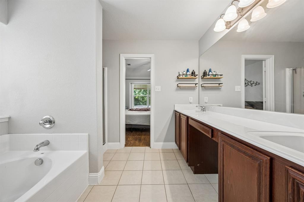 1608 Black Willow Trail