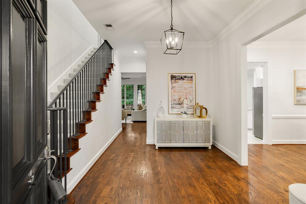 5 Meadowbrook Circle