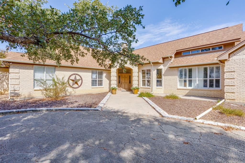 Photo of 2112 Miller Court, Granbury, TX 76049 (MLS # 21392519)