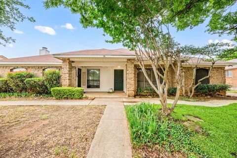 2911 Post Oak Drive Euless TX 76039