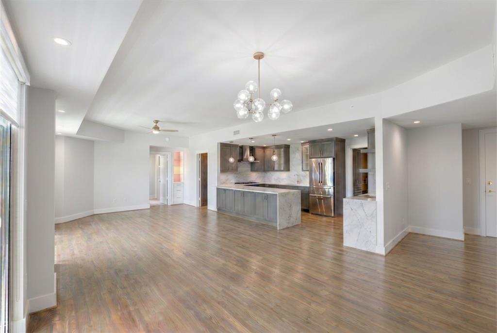 3401 Lee Parkway 1906