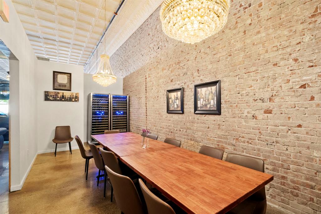 Original Graham - Commercial Sale