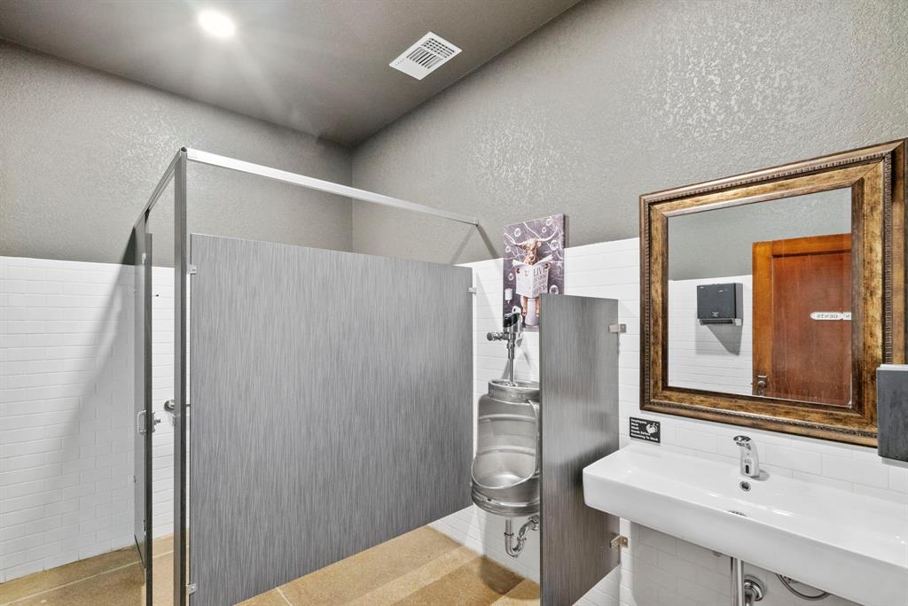 Original Graham - Commercial Sale