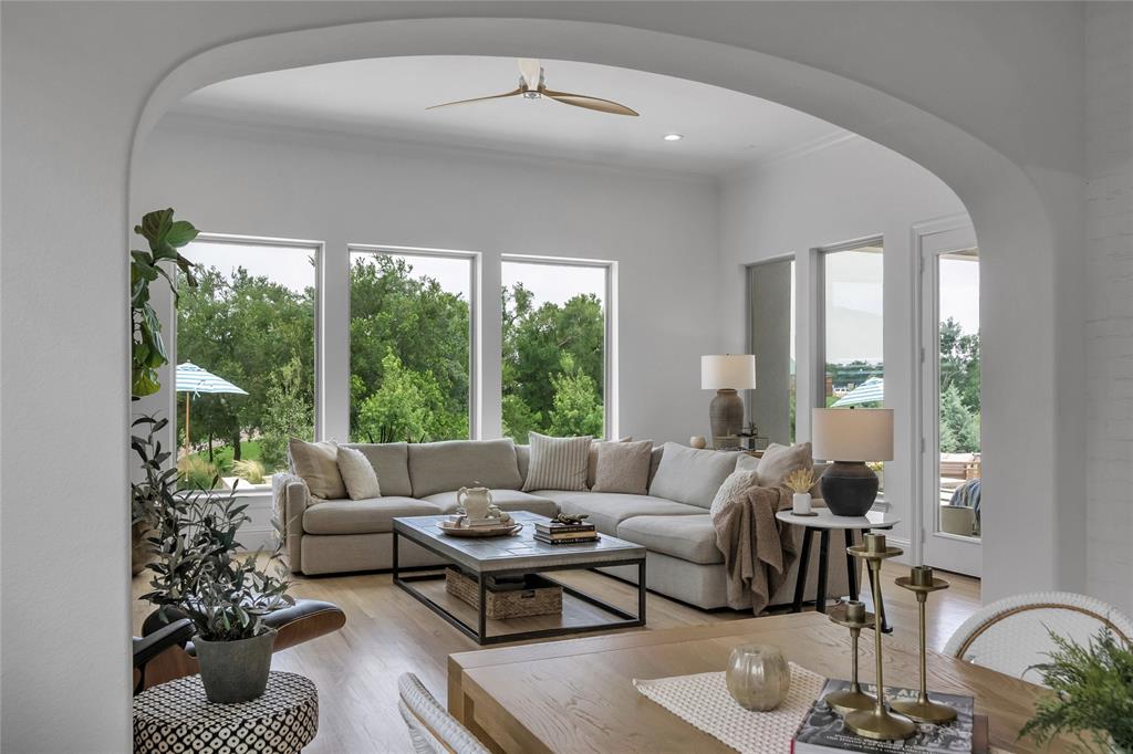 Gentle Creek Ph Eight - Residential