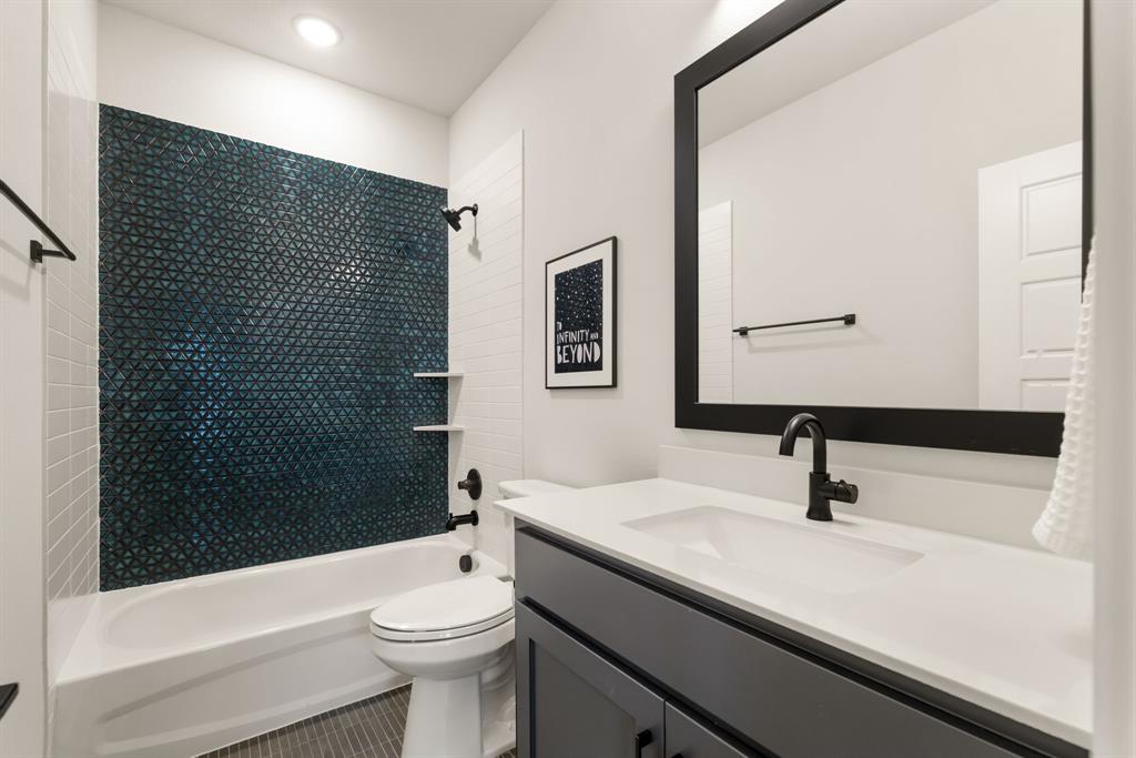 Mustang Lakes Ph Five - Residential