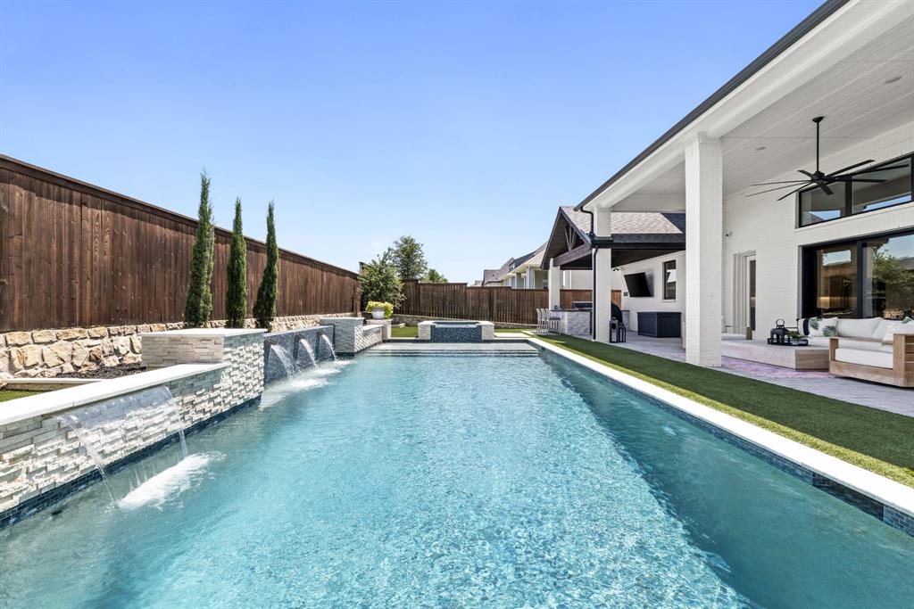 Mustang Lakes Ph Five - Residential