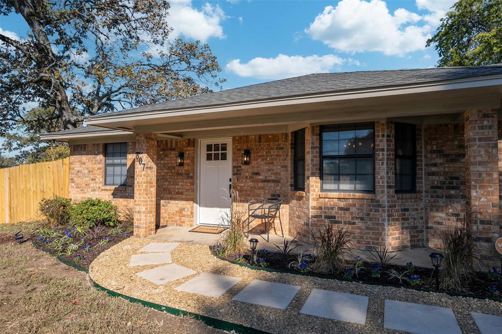 807 E College Street