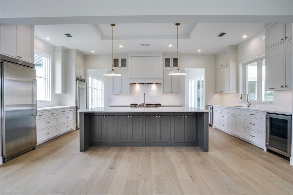 2028 Meadowlark Court