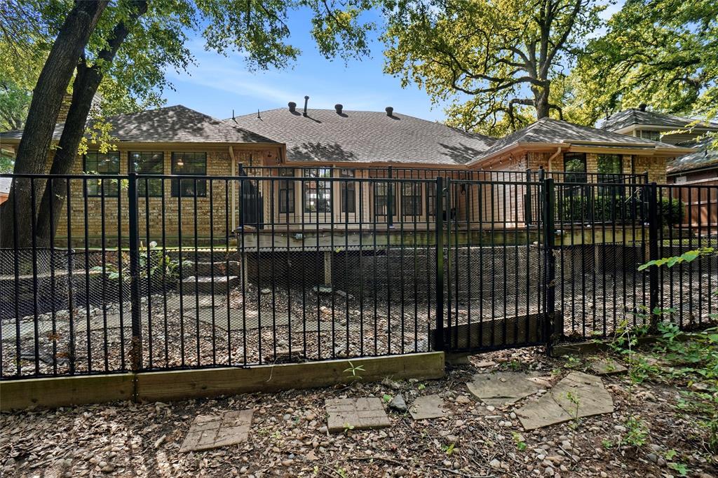 Surrey Woods - Residential