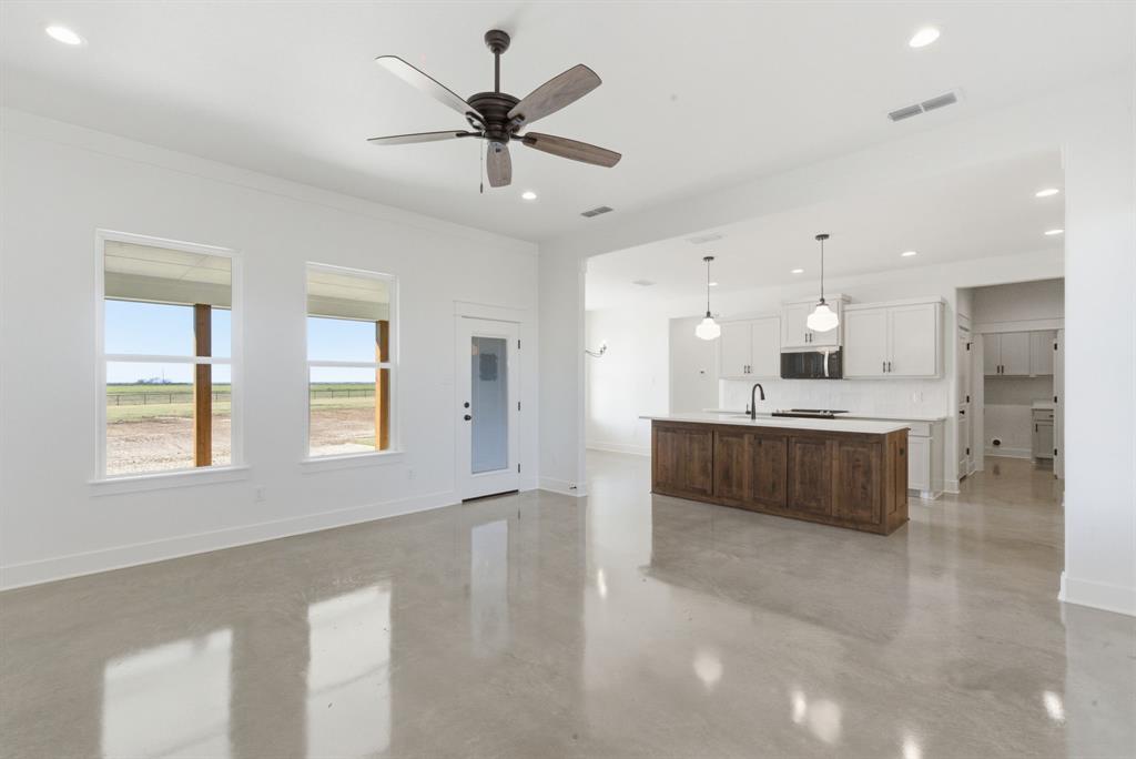 1005 Paramount Drive