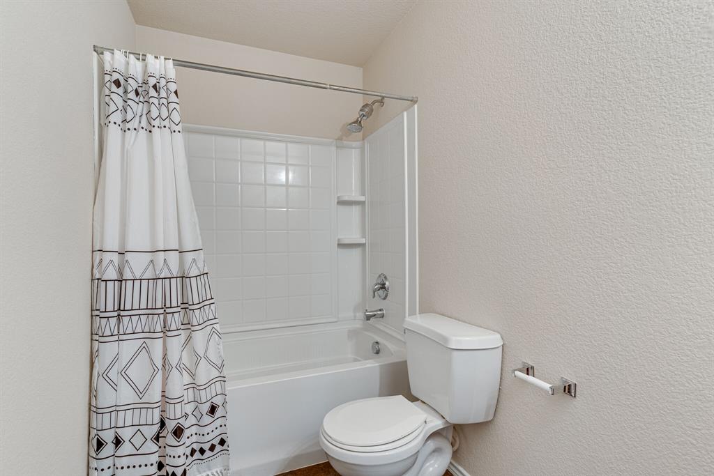 Villages Of Carmel Ph I - Residential Lease