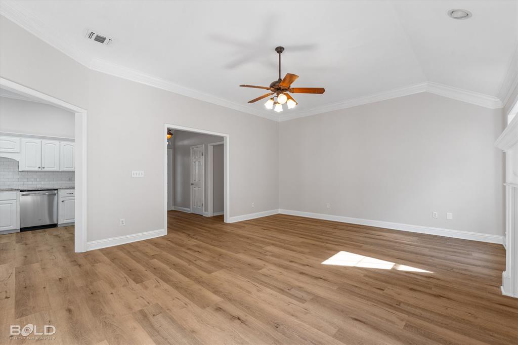 Shreveport, Louisiana 71119, United States, 3 Bedrooms Bedrooms, ,2 BathroomsBathrooms,Residential,Active,232164