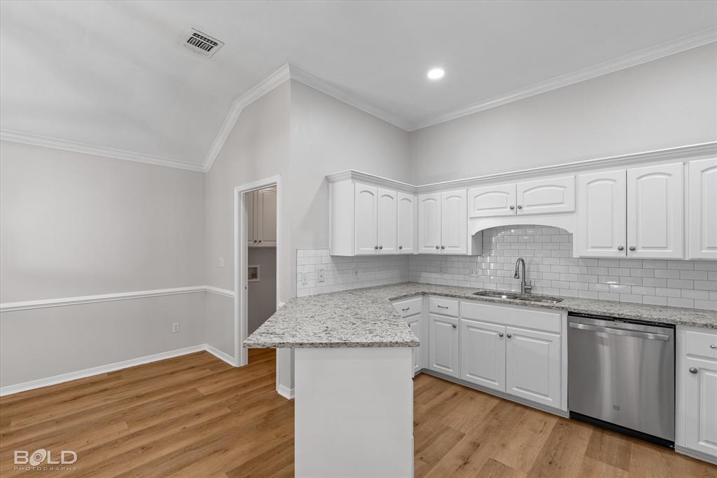 Shreveport, Louisiana 71119, United States, 3 Bedrooms Bedrooms, ,2 BathroomsBathrooms,Residential,Active,232164