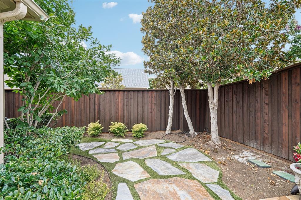 The Lakes On Legacy Drive Ph II - Residential