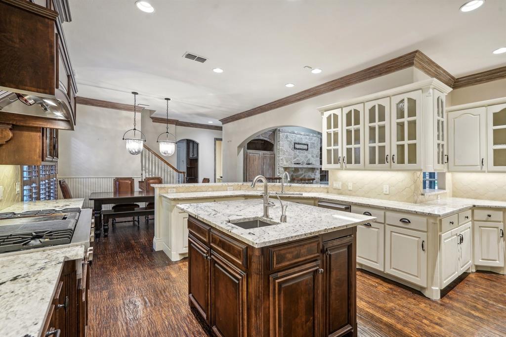 The Lakes On Legacy Drive Ph II - Residential