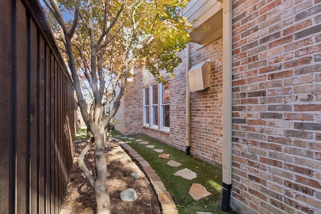 The Lakes On Legacy Drive Ph II - Residential