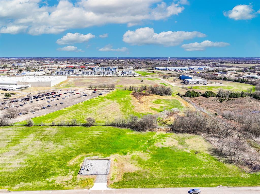 Sanden Add - Commercial Sale