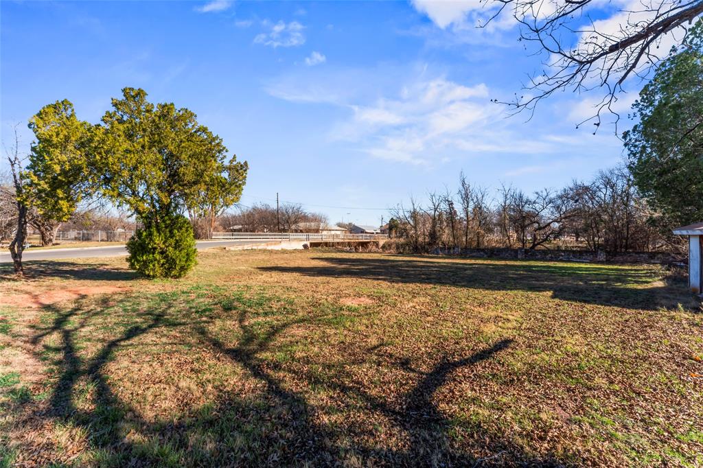 ELIZABETH G HUGHES & SAYLES - Land