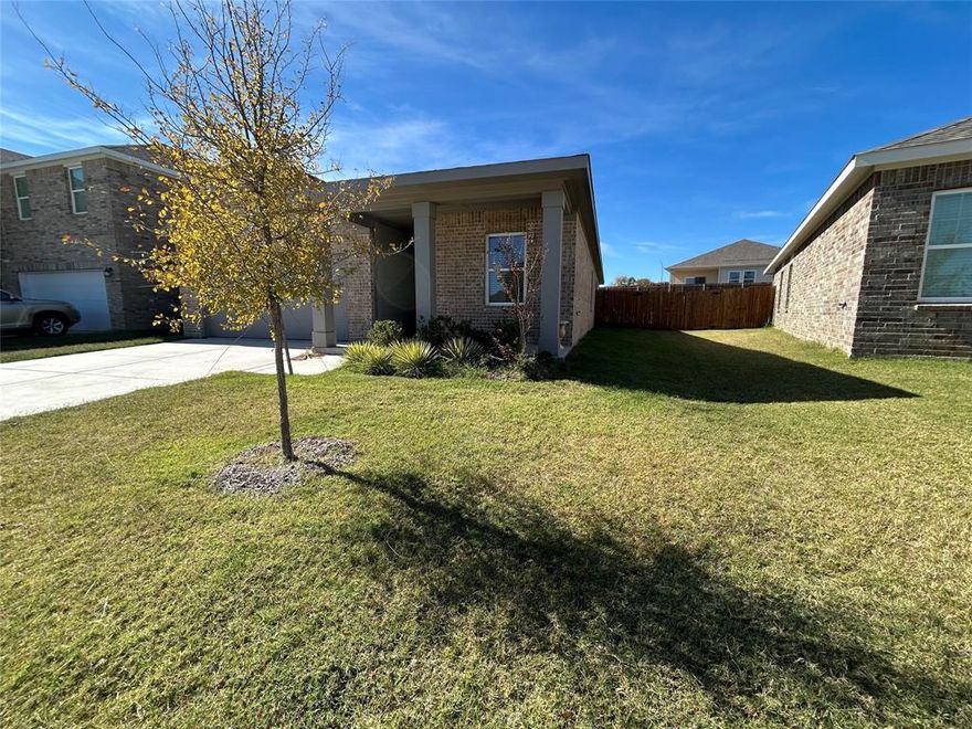 This charming 4-bedroom, 3-bathroom home boasts an open floor plan that seamlessly connects the kitchen and living room—ideal for both everyday living and entertaining. The kitchen features stainless steel appliances, granite countertops, and a large center island. The split-bedroom layout offers added privacy and includes a Jack-and-Jill bathroom, complemented by a spacious primary suite. Outside, a covered patio and front porch provide inviting spaces to relax and unwind.

Conveniently located near shopping, dining, and entertainment, this home is also just minutes from the Saginaw Parks and Recreation Center, downtown Fort Worth, and is part of the desirable Eagle Mountain–Saginaw ISD.