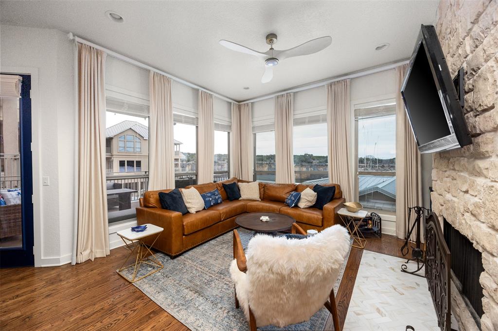 3008 Upcreek Alley 13