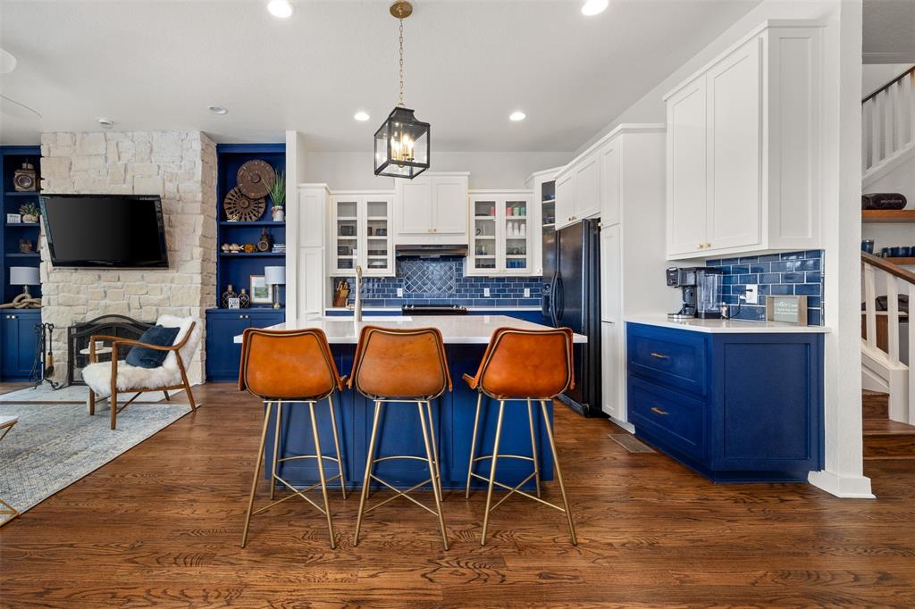 3008 Upcreek Alley 13