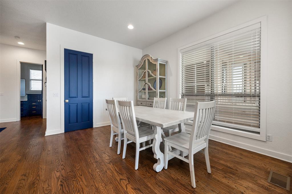 3008 Upcreek Alley 13