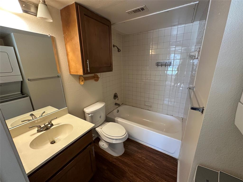 Richland Trace Condos - Residential