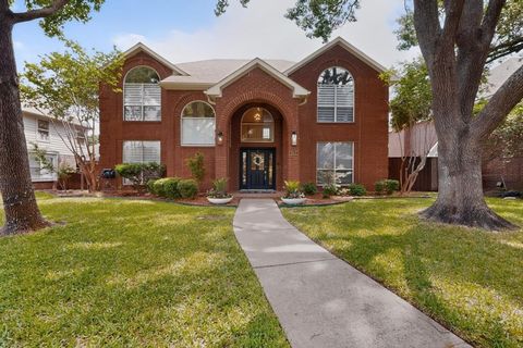 Photo of 640 Forest Bend Drive, Plano, TX 75025 (MLS # 21262443)