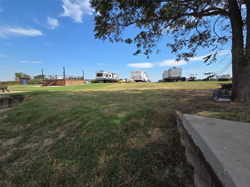 Peninsula Point - Land