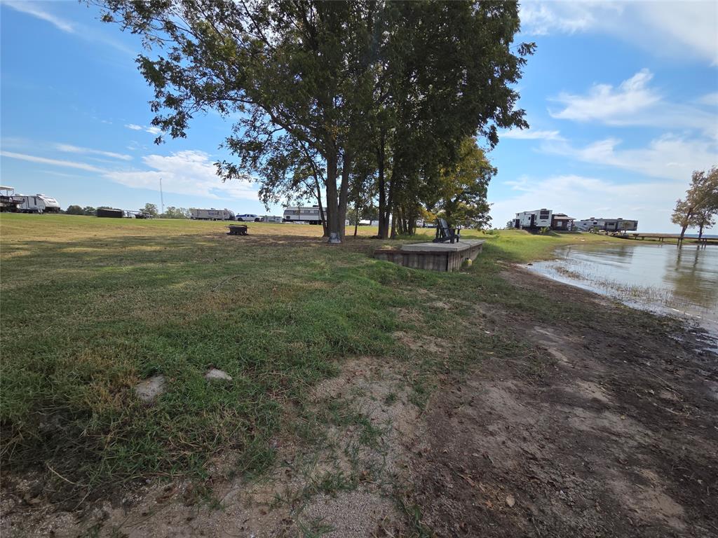 Peninsula Point - Land