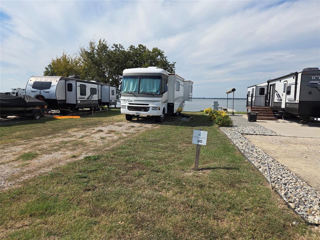 Peninsula Point - Land