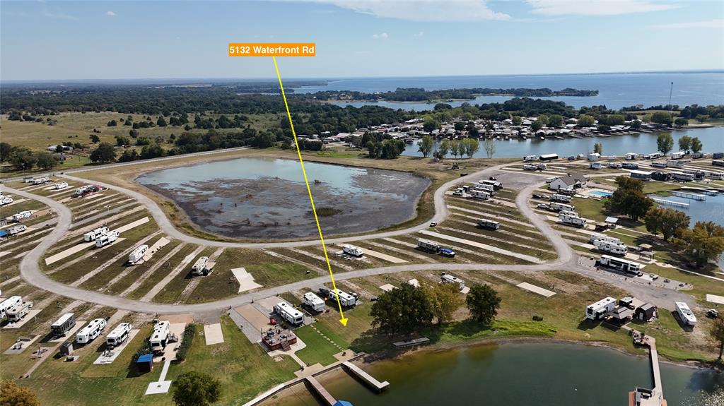 Peninsula Point - Land