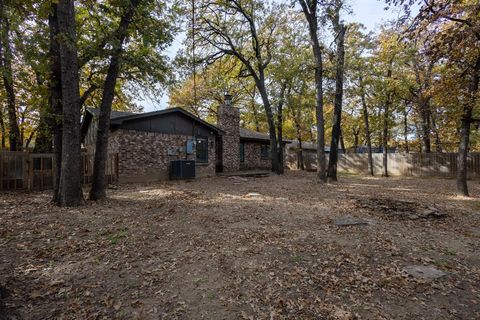 A home in Azle