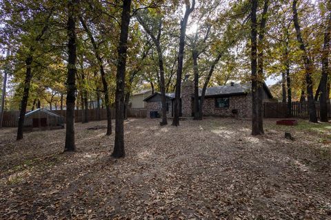 A home in Azle