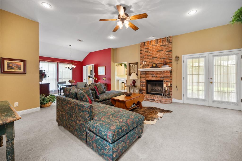 5703 Roundup Trail