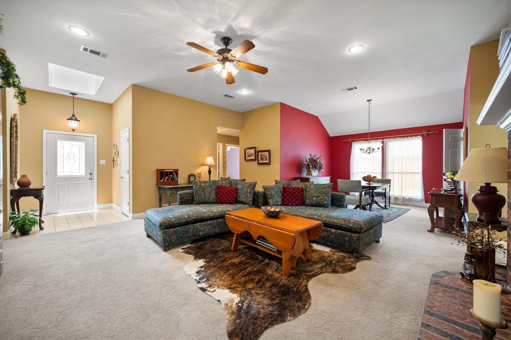 5703 Roundup Trail