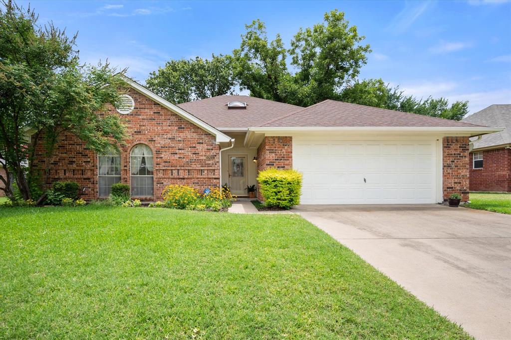 5703 Roundup Trail