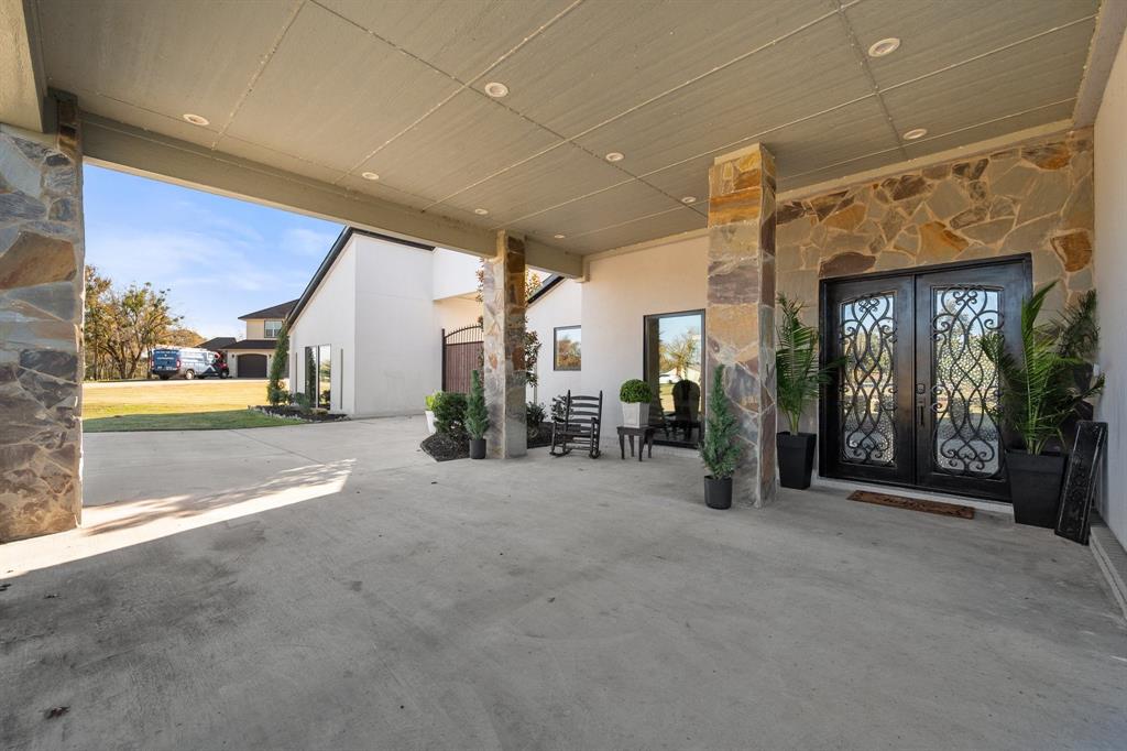 1130 The Shores Drive