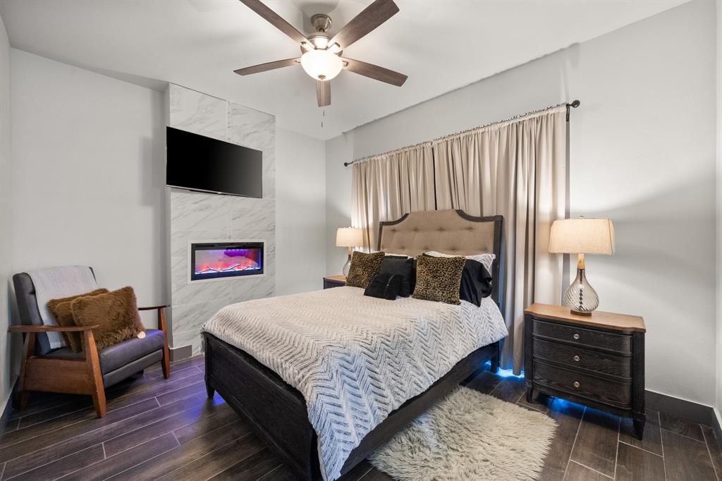 1130 The Shores Drive