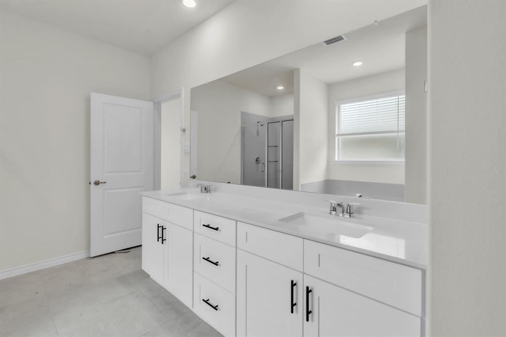 The Landing at Hidden Lakes - Residential